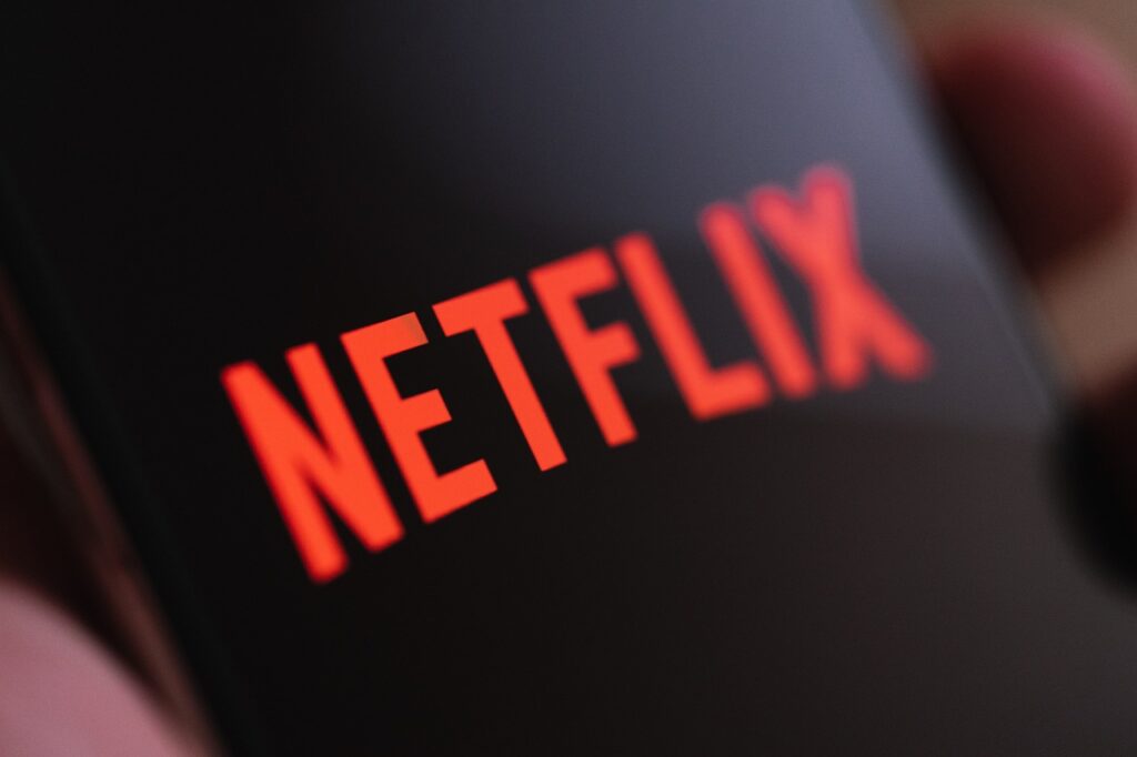 Amazon Aurora, Netflix Cloud Migration Netflix innovation, vertical video Netflix Dutch DPA