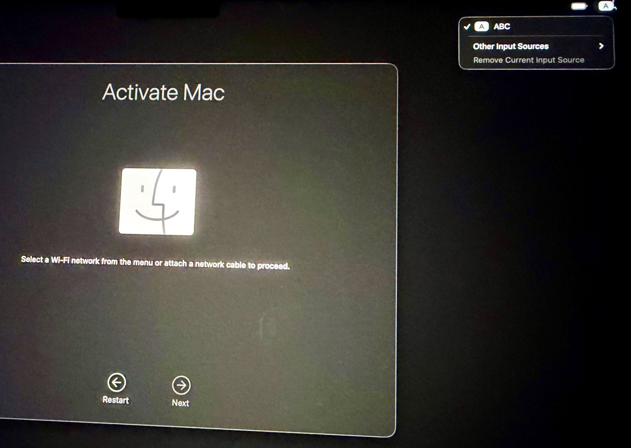 MacBook M5 factory reset bug