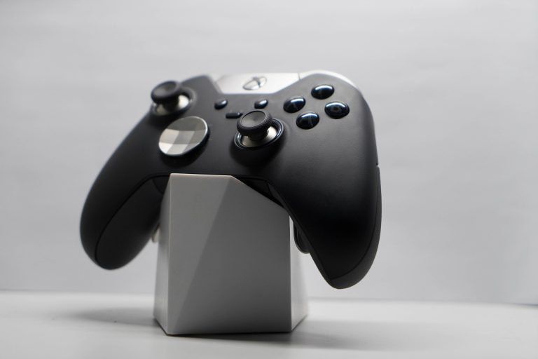 Microsoft Xbox layoffs affecting the gaming division and resulting in studio divestments